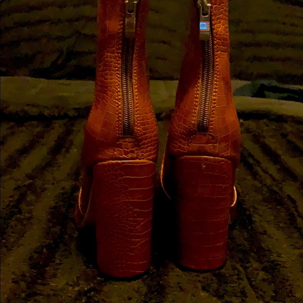 Booties - Picture 4 of 4